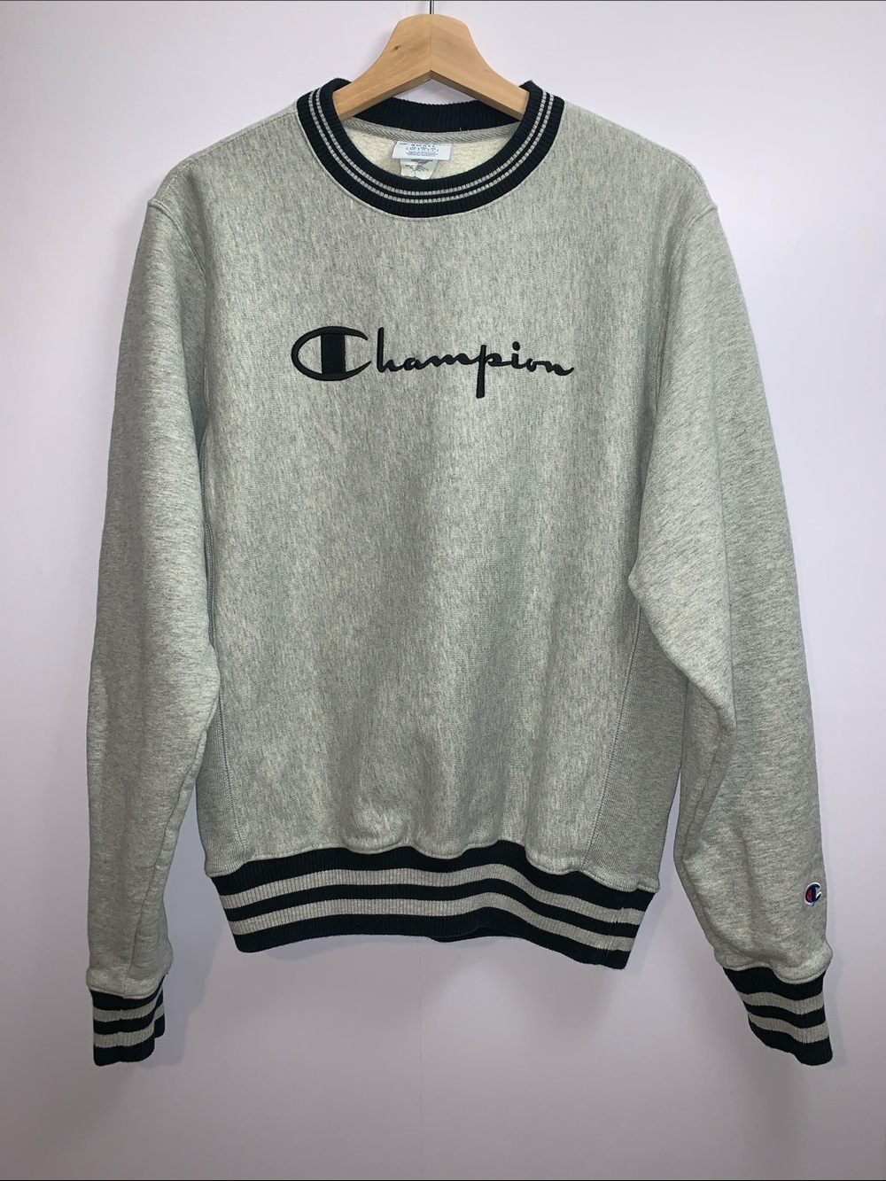 Champion Reverse Weave Crewneck Sweatshirt in Light Gray with Black Trim